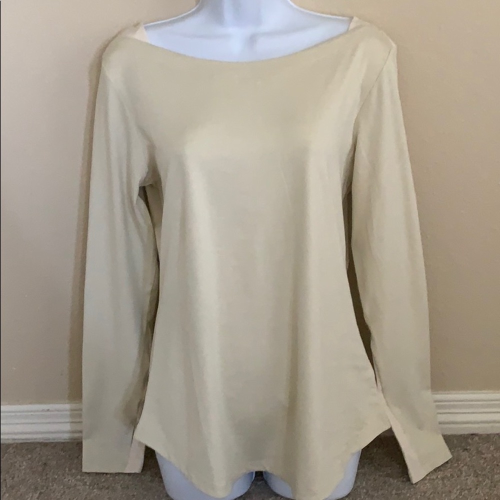 Like new Columbia place to place long sleeve